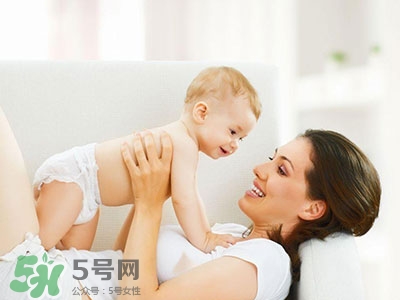母乳喂養不能吃哪些東西？母乳喂養媽媽飲食注意事項
