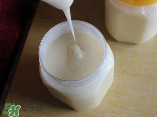椴樹蜜和百花蜜哪個好？椴樹蜜和百花蜜的區別
