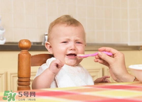 寶寶發(fā)燒抽搐正常嗎？寶寶發(fā)燒抽搐怎么辦？