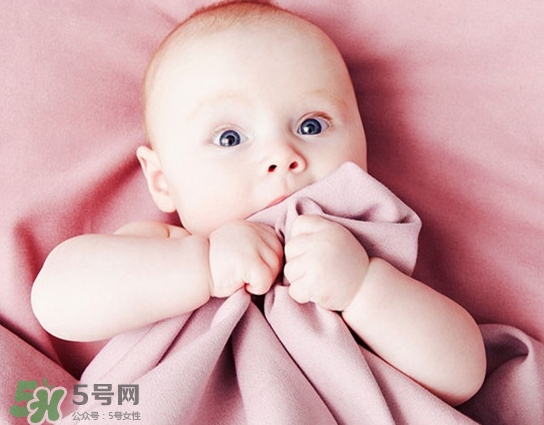 寶寶說話早晚和智力有關系嗎？寶寶說話晚怎么辦？