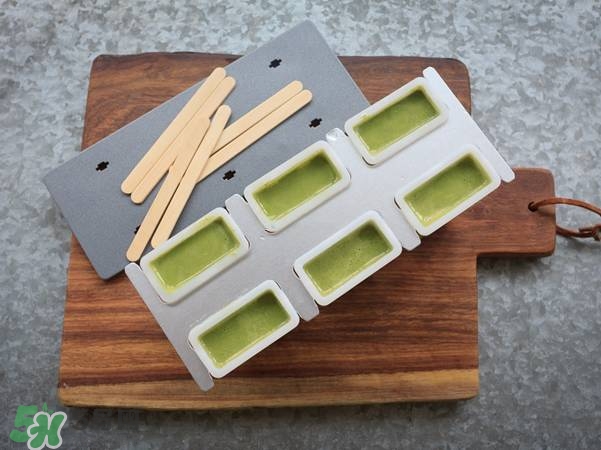 牛油果沙拉怎么做？牛油果沙拉用什么醬？