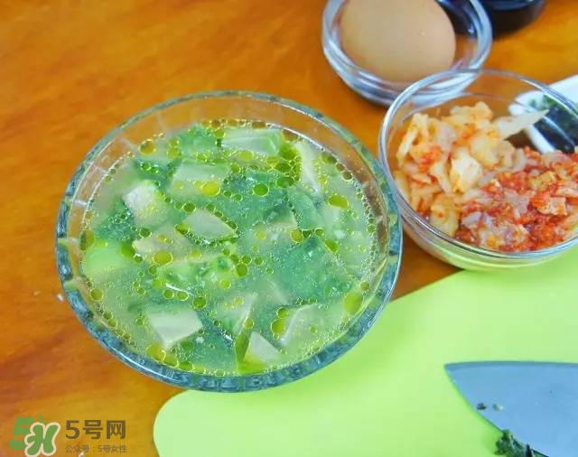 牛油果沙拉怎么做？牛油果沙拉用什么醬？