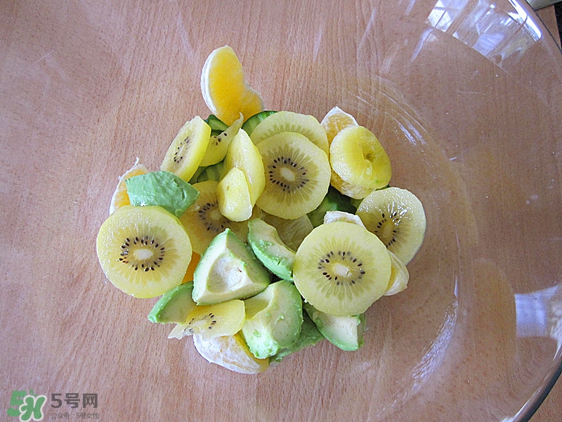 牛油果沙拉怎么做？牛油果沙拉用什么醬？