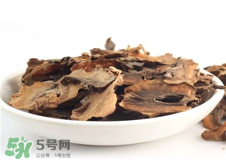 核桃分心木可以煲湯嗎？核桃分心木可以和枸杞泡水嗎？