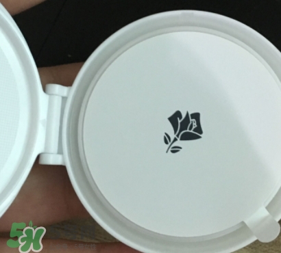 蘭蔻小粉盒適合什么膚質？