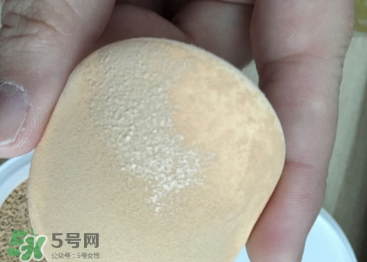 蘭蔻小粉盒適合什么膚質？