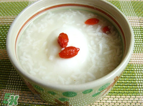 醪糟和牛奶能一起煮嗎？醪糟和蜂蜜能一起吃嗎