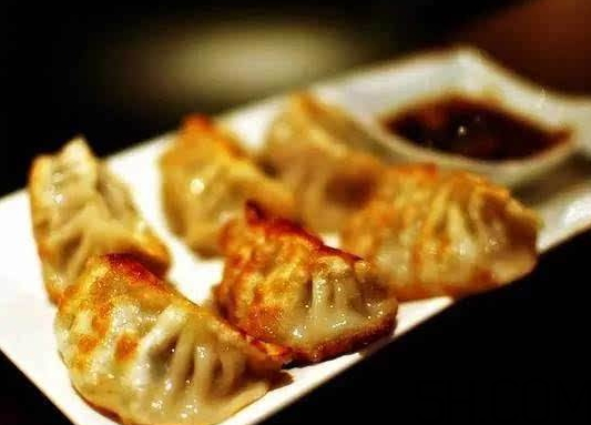 煎餃怎么做不粘鍋？煎餃粘鍋怎么辦？