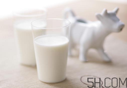 牛奶煮開了還有營(yíng)養(yǎng)嗎？牛奶可以加熱嗎？