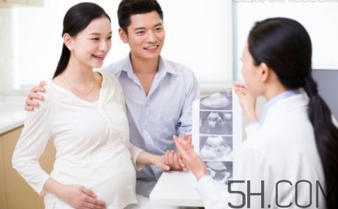 孕晚期真假宮縮怎么分辨？假性宮縮頻繁是快生了嗎？