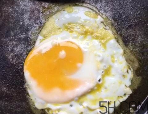 煎雞蛋為什么會有泡沫？炒雞蛋為什么會有泡沫？