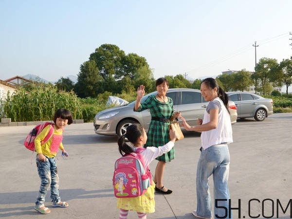 寶寶多大上幼兒園合適？寶寶上幼兒園早好嗎？
