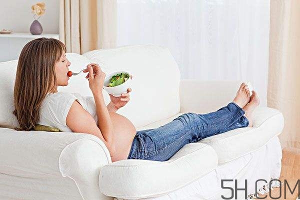孕婦奶粉可以干吃嗎？孕婦奶粉可以喝到生嗎？