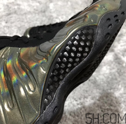 nike air foamposite one legion green全息噴什么時候發售？