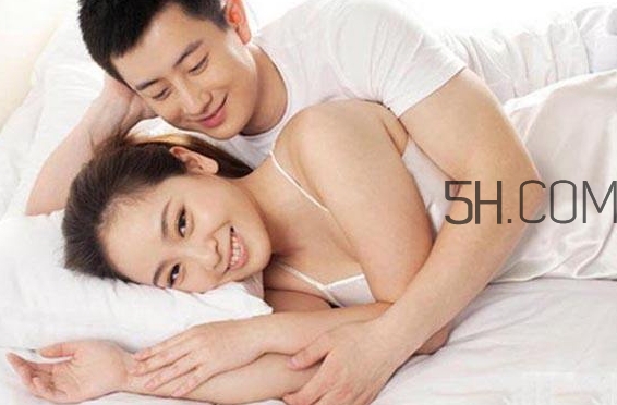 孕晚期同房有助于生產(chǎn)嗎？孕晚期同房對(duì)胎兒有影響嗎？