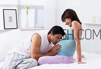 孕晚期同房有助于生產(chǎn)嗎？孕晚期同房對(duì)胎兒有影響嗎？