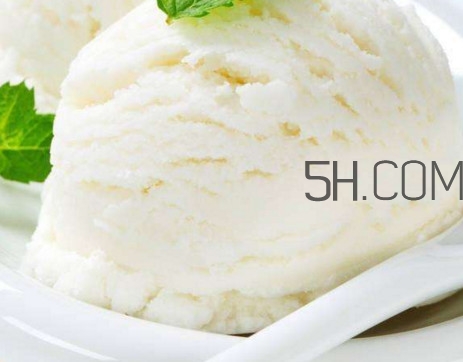 蛋清打發是奶油嗎？自制奶油可以直接吃嗎？