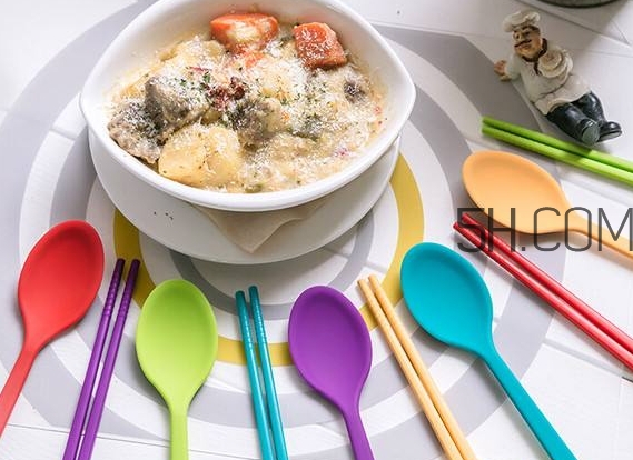 教會寶寶自己吃飯，你做到這些了嗎？