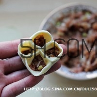 餃子和面用熱水還是冷水？餃子和面要醒多長時間？