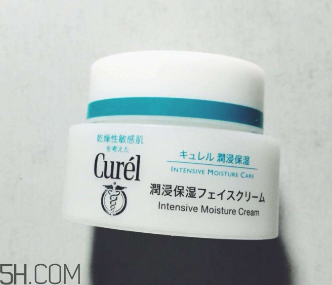 珂潤面霜適合夏天用嗎？夏天用珂潤面霜會油嗎？