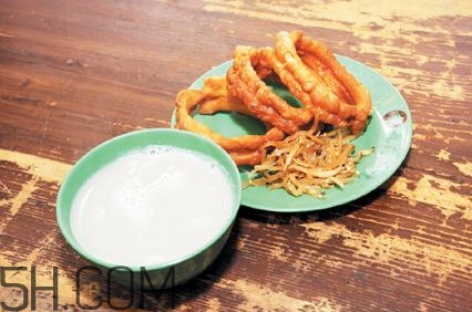 豆汁和螃蟹能一起吃嗎？豆汁和雞蛋能一起吃嗎