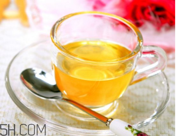 喝蜂蜜水能解酒嗎？蜂蜜吃多了會(huì)怎樣？