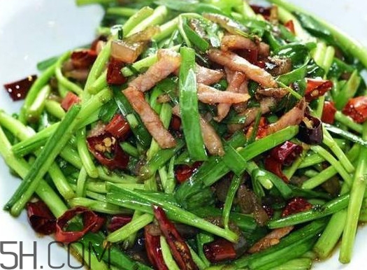 擇藜蒿手臟怎么洗？藜蒿和水芹菜的區(qū)別