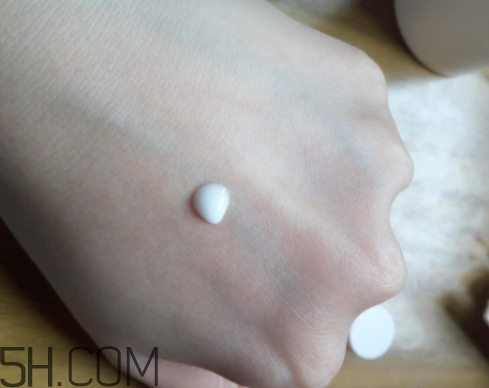 貝美金縷梅水油平衡清爽噴霧爽膚水怎么樣？多少錢？