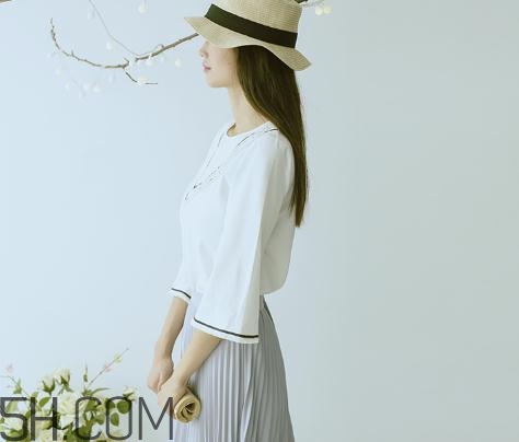 百武西是哪里的牌子？百武西的衣服怎么樣？