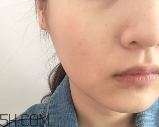 初之印修容氣墊CC霜怎么樣？多少錢？