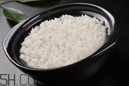 煮飯是用電飯煲好還是電壓力鍋好？煮飯是精煮還是快煮