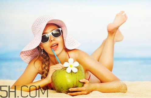 丸美防曬霜的價(jià)格是多少？spf50的防曬霜傷皮膚嗎？