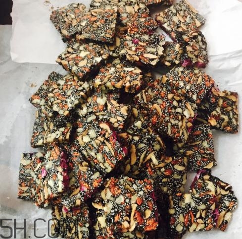 東阿阿膠怎么吃最好？東阿阿膠怎么弄碎？