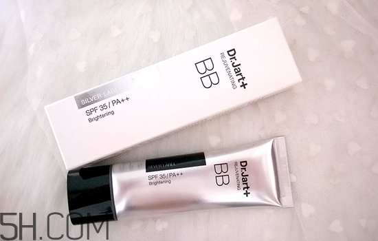 粉底霜和BB霜的區別 粉底霜和氣墊bb的區別