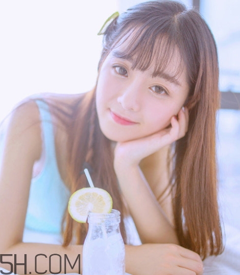 女生說自己胖怎么回答？女生說自己胖怎么回復？
