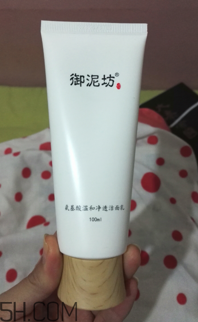 御泥坊洗面奶是皂基嗎？御泥坊洗面奶怎么用？