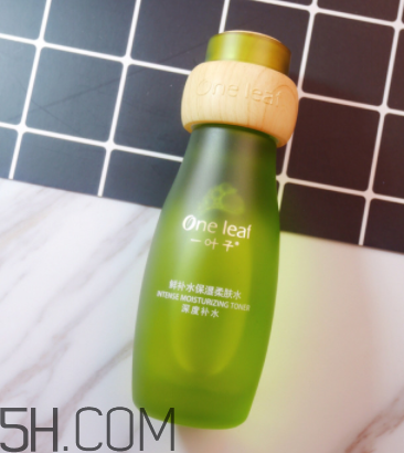 一葉子鮮補水柔膚水怎么樣？一葉子鮮補水柔膚水好用嗎？