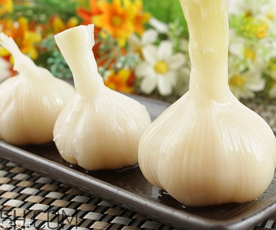 腌糖蒜發綠是怎么回事？老蒜能腌糖蒜嗎