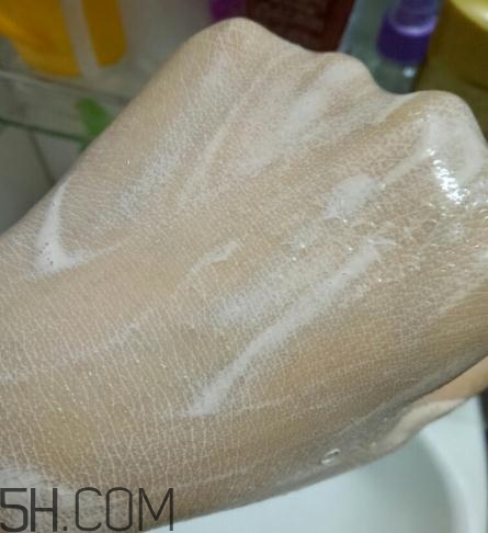 春紀(jì)洗面奶好用嗎？春紀(jì)潔面乳評測