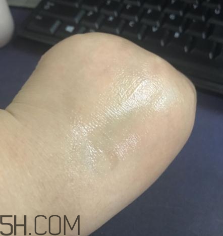 春紀(jì)新彈力嬌嫩菁華乳多少錢(qián)？春紀(jì)新彈力嬌嫩菁華乳專柜價(jià)格