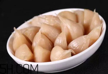 大蒜泡冰糖怎么做？大蒜泡冰糖真的能治腎虛嗎？