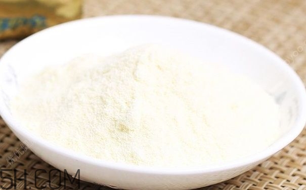 成人為什么也要喝奶粉？成人喝奶粉的好處有哪些？