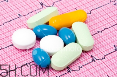 廁所蹲久了的危害是什么？日常解便秘的方法有哪些？