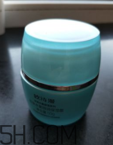 歐詩漫珍珠水氧霜油不油？歐詩漫珍珠水氧霜適合冬天用嗎？