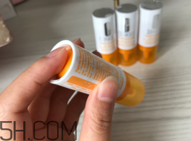倩碧維C修復(fù)安瓶用在哪一步？能美白嗎？