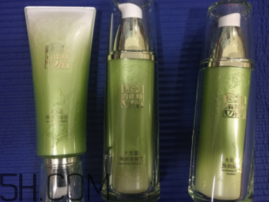 百雀羚水能量套盒都有什么？使用步驟