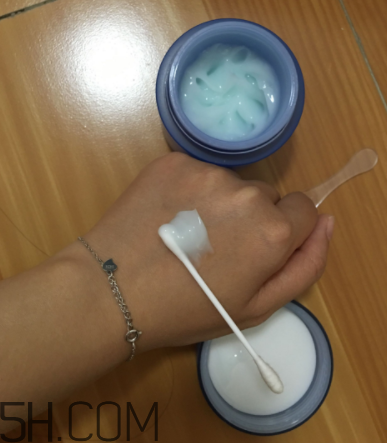 蘭芝睡眠面膜敷多長時間最好？使用心得