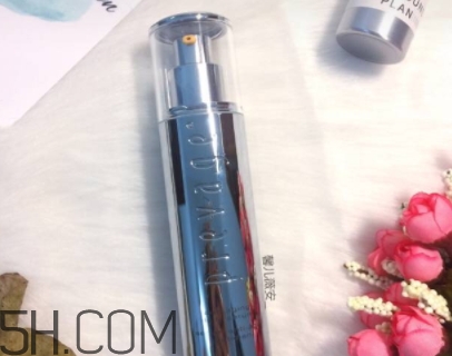 雅頓橘燦精華有幾款？雅頓橘燦精華和橘燦加強(qiáng)版精華區(qū)別