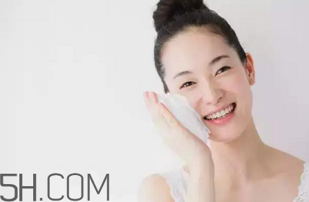 敏感肌膚用什么卸妝產(chǎn)品？臉上有紅血絲用什么卸妝？