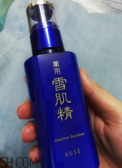 雪肌精哪款乳液保濕效果好？適合秋冬補水？